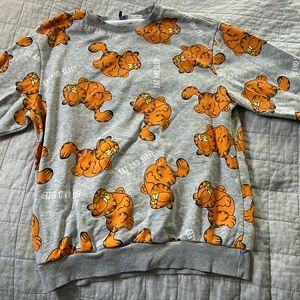 Medium H&M Garfield Sweatshirt